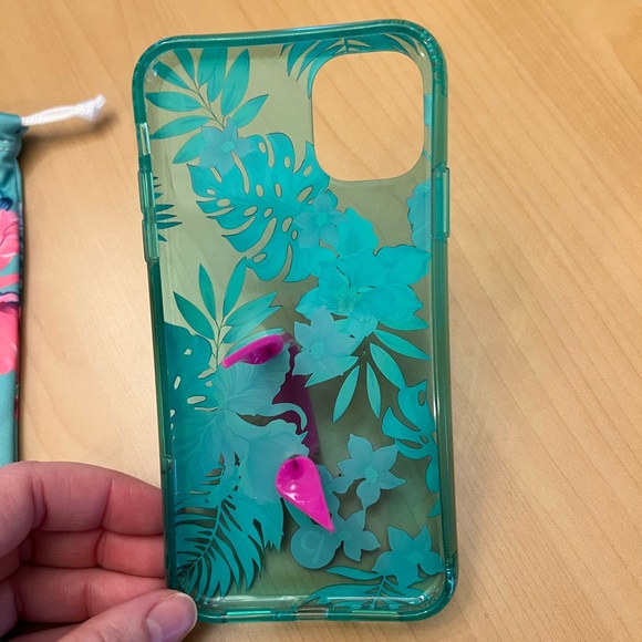 Loopy Cases i11/i10 Clear Sea Glass Floral 6.1 Lefty Phone Case with Storage Bag - Picture 3 of 7